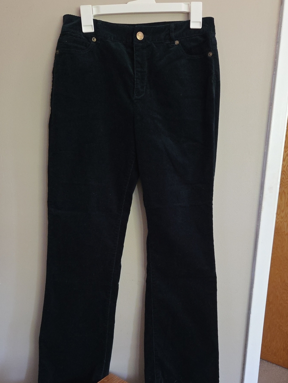 Coldwater Creek Dark Green Straight-Leg Pinwale Corduroy Jeans